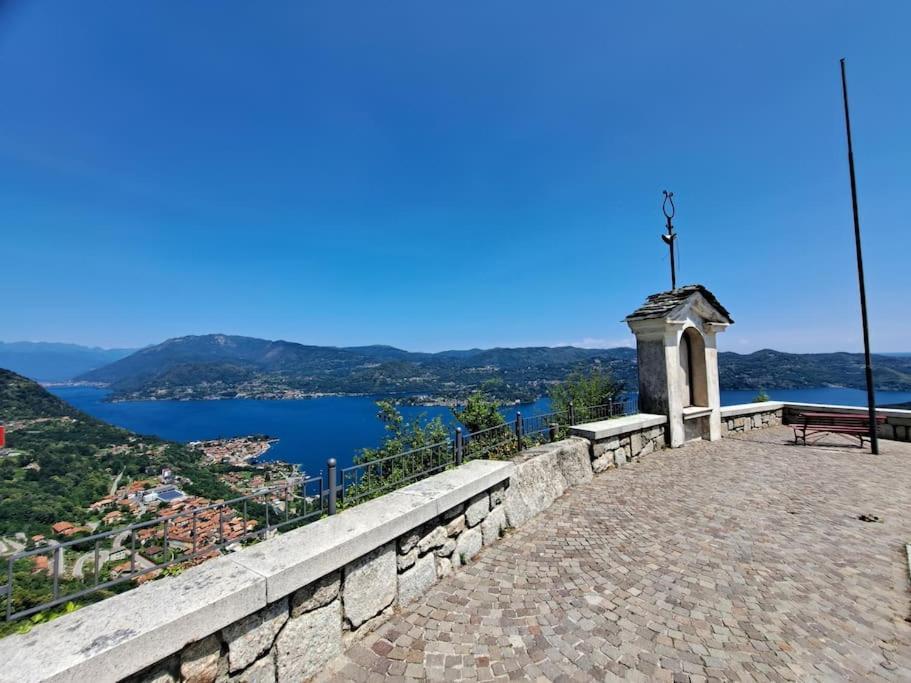 Appartamento Storico Con Giardino Soleggiato - B&B Via Rinaldi Arto Centonara Dış mekan fotoğraf