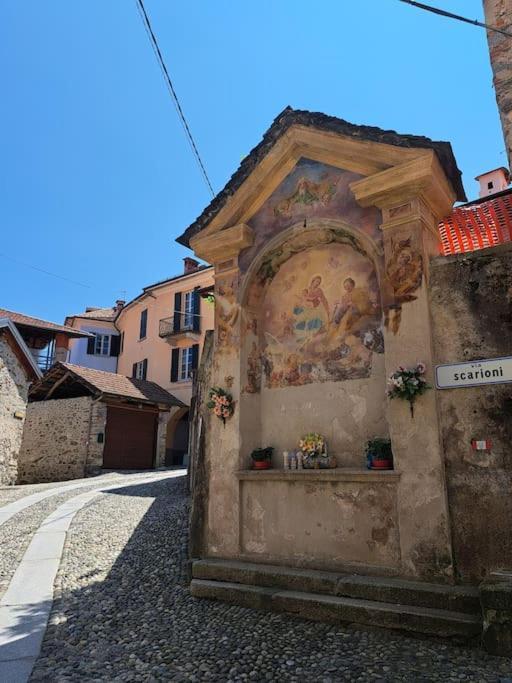 Appartamento Storico Con Giardino Soleggiato - B&B Via Rinaldi Arto Centonara Dış mekan fotoğraf
