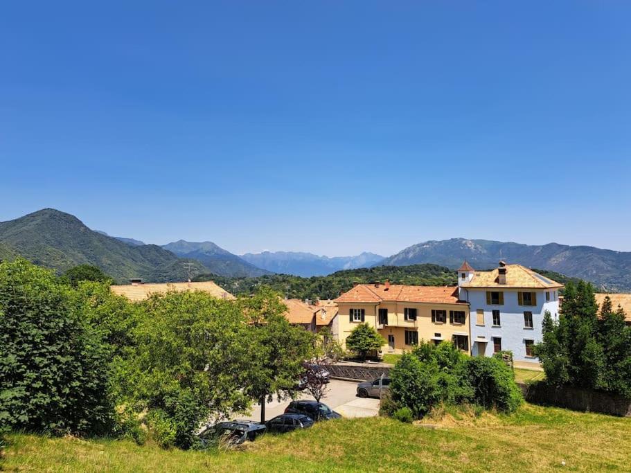 Appartamento Storico Con Giardino Soleggiato - B&B Via Rinaldi Arto Centonara Dış mekan fotoğraf