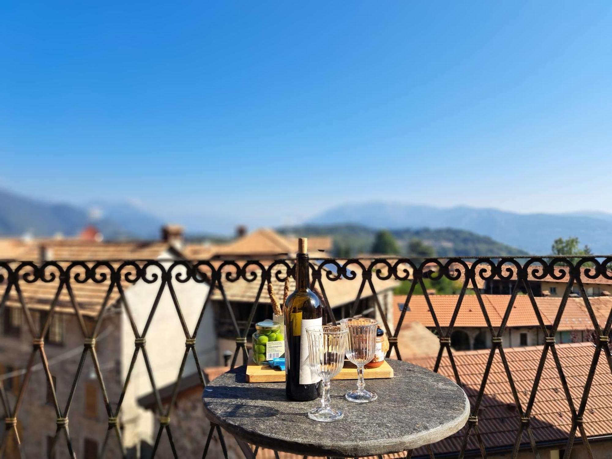 Appartamento Storico Con Giardino Soleggiato - B&B Via Rinaldi Arto Centonara Dış mekan fotoğraf