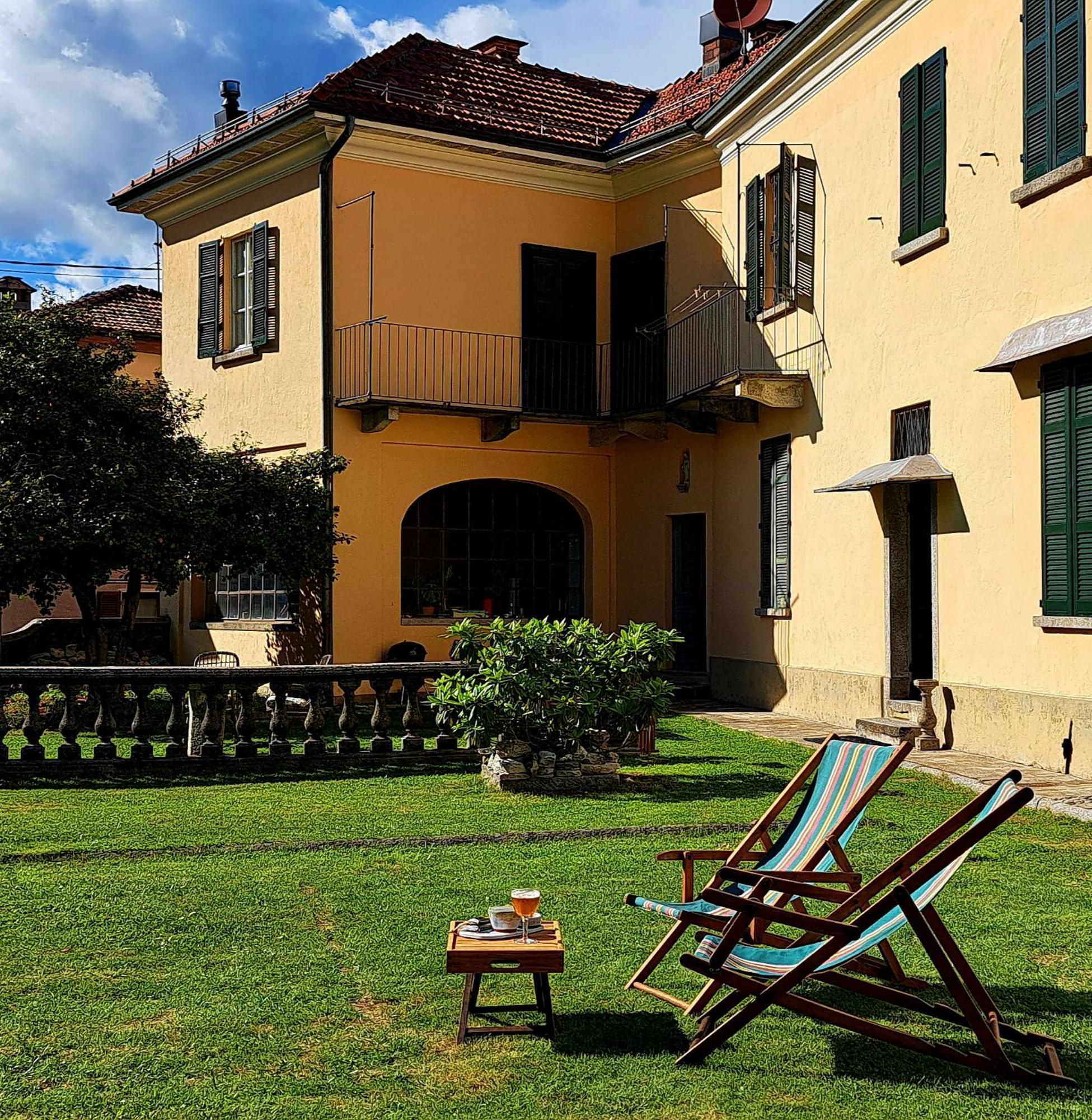Appartamento Storico Con Giardino Soleggiato - B&B Via Rinaldi Arto Centonara Dış mekan fotoğraf
